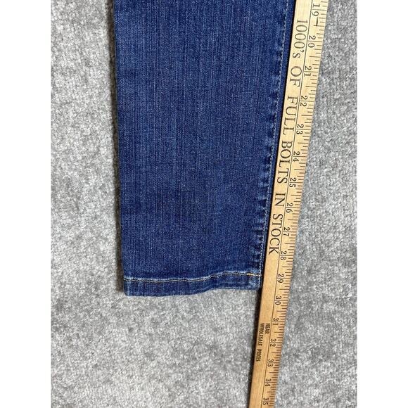 LL Bean Favorite Fit Jeans Womens Size 10 Blue Denim Stretch Straight Leg - Picture 6 of 7